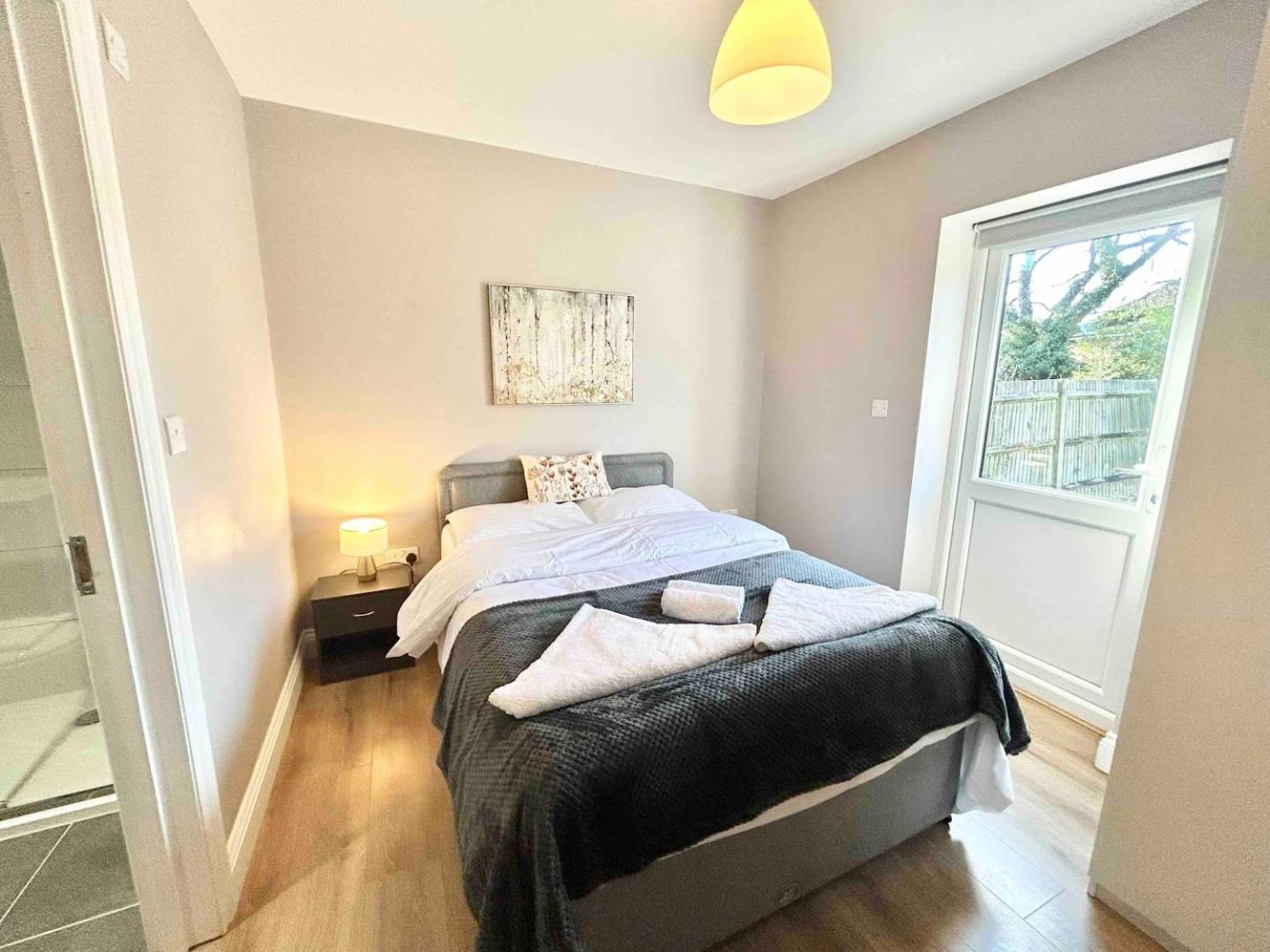 The Winstre Borehamwood Exterior photo