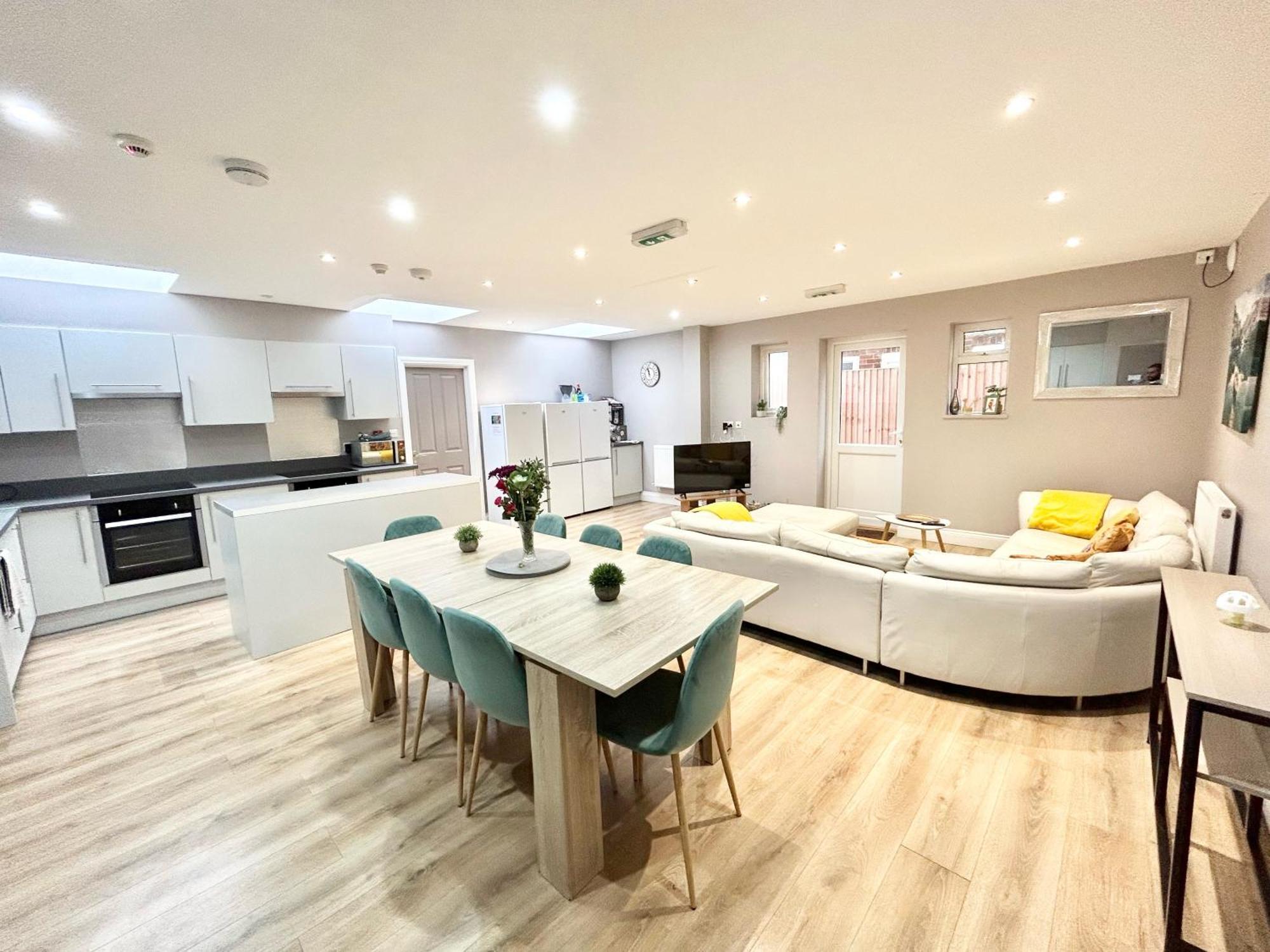 The Winstre Borehamwood Exterior photo