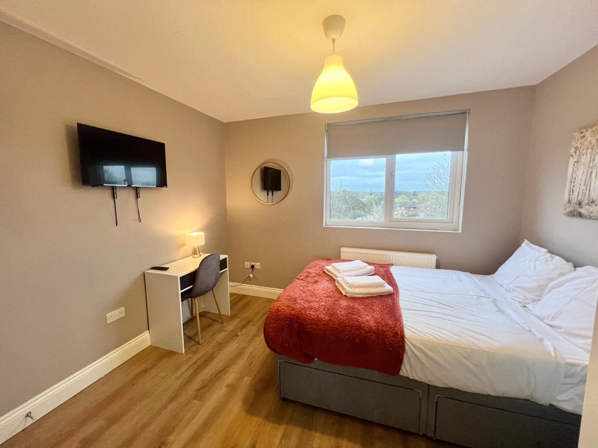 The Winstre Borehamwood Room photo