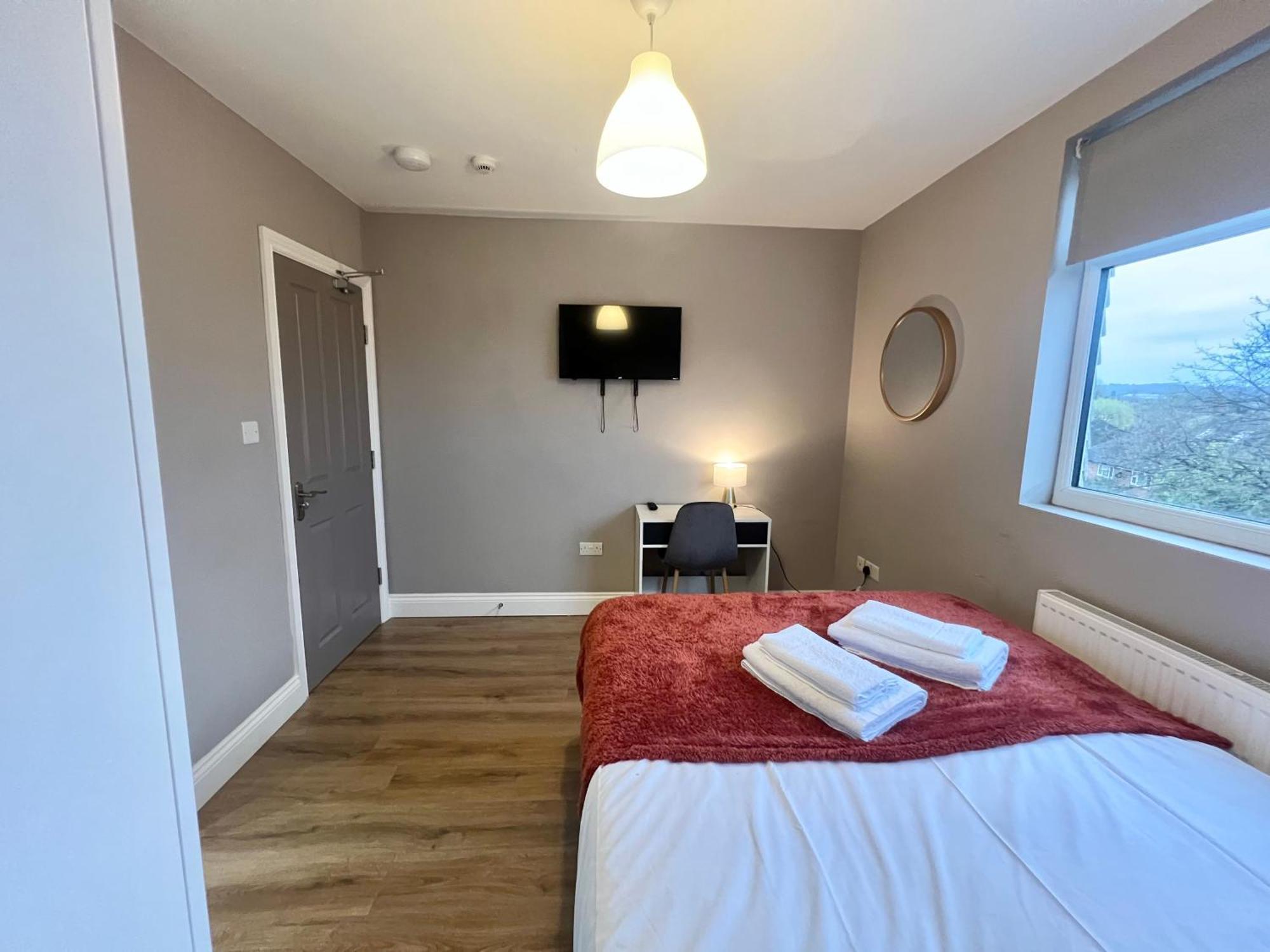The Winstre Borehamwood Room photo